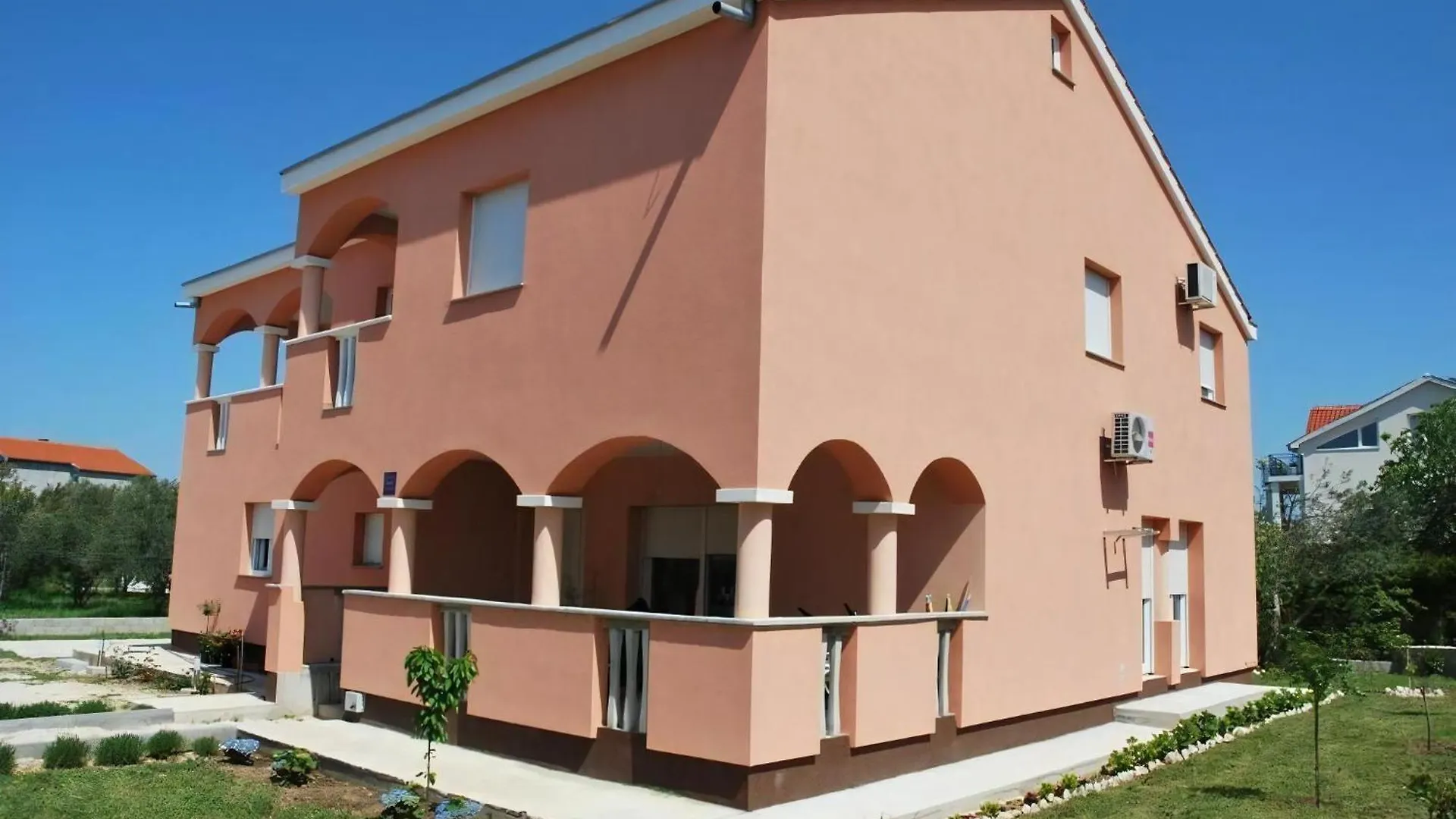 Ferienwohnung Fuer Vier Personen Mit Balkon Sukošan